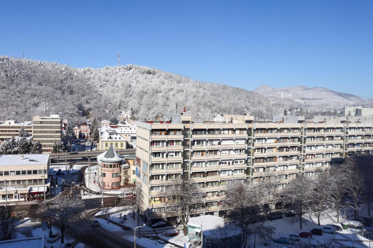 Krisztina Apartman Lägenhet Salgótarján Exteriör bild